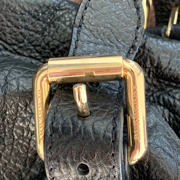 Burberry Oversized Purse - Picture 2 of 4